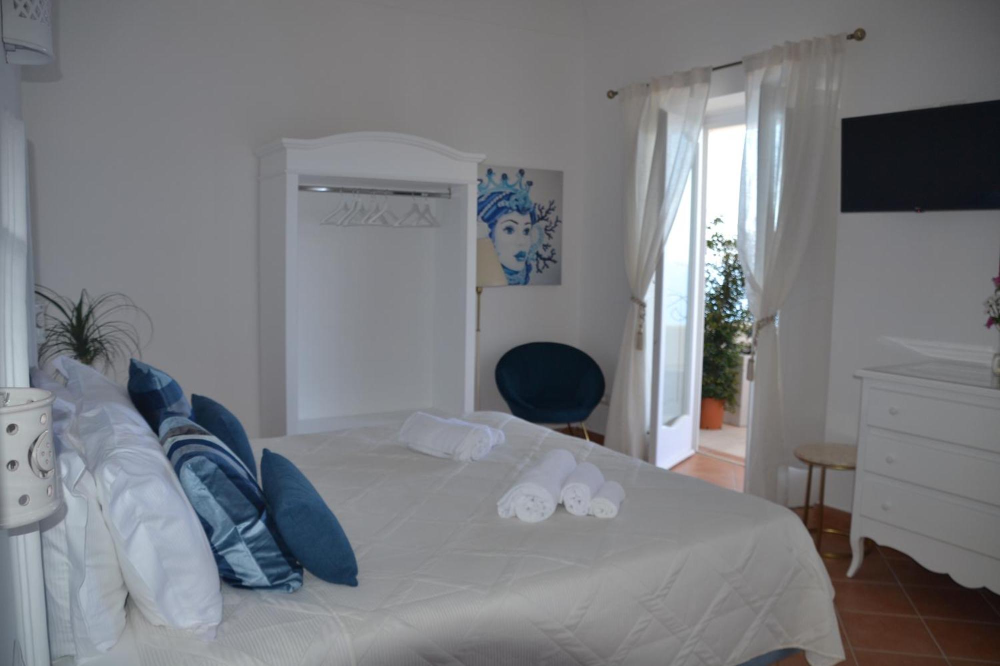 Villa Santa Chiara Positano Suites Exterior foto