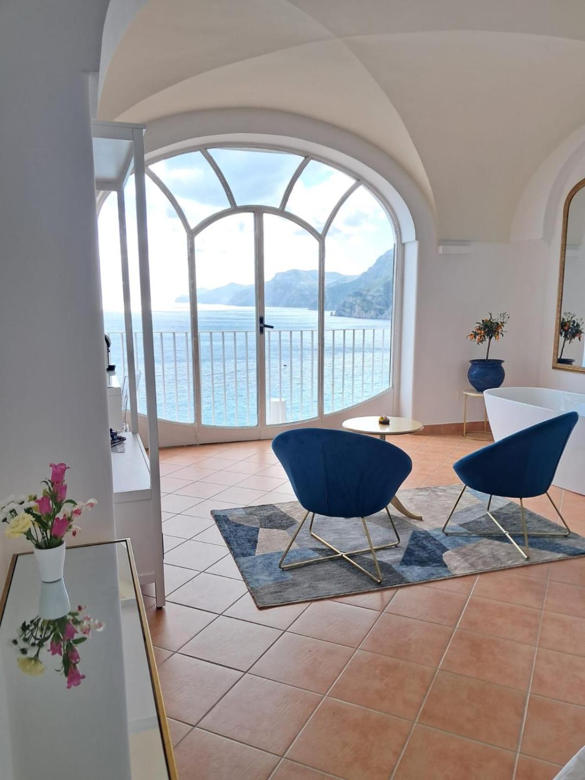 Villa Santa Chiara Positano Suites Exterior foto